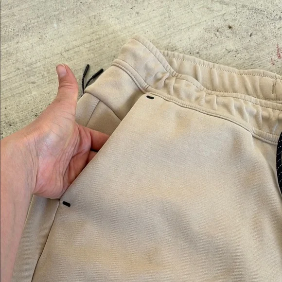 Nike Tan Athletic Shorts with Elastic Waistband - Picture 5 of 8